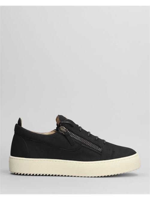 FRANKIE GIUSEPPE ZANOTTI | RU50000005